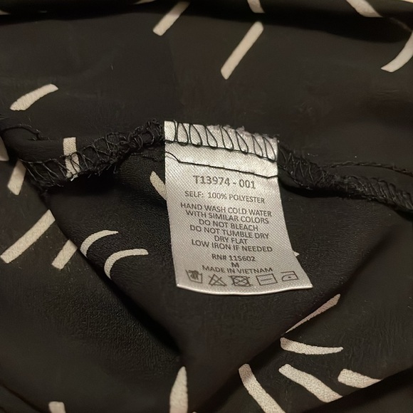 Lush short sleeve tie blouse - Picture 3 of 5